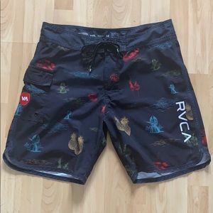 Mens RVCA board shorts size 34